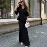 Juodas elegantiškas dviejų dalių kostiumėlis su ilgu sijonu